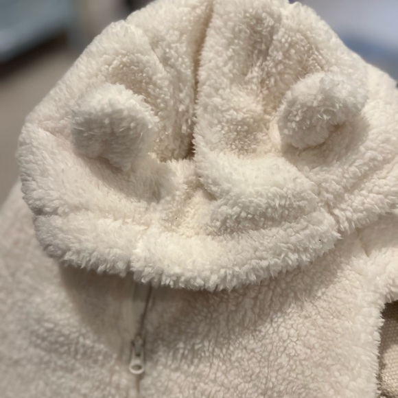 Warm white sherpa infant zip up size 3-6 months - Picture 6 of 6